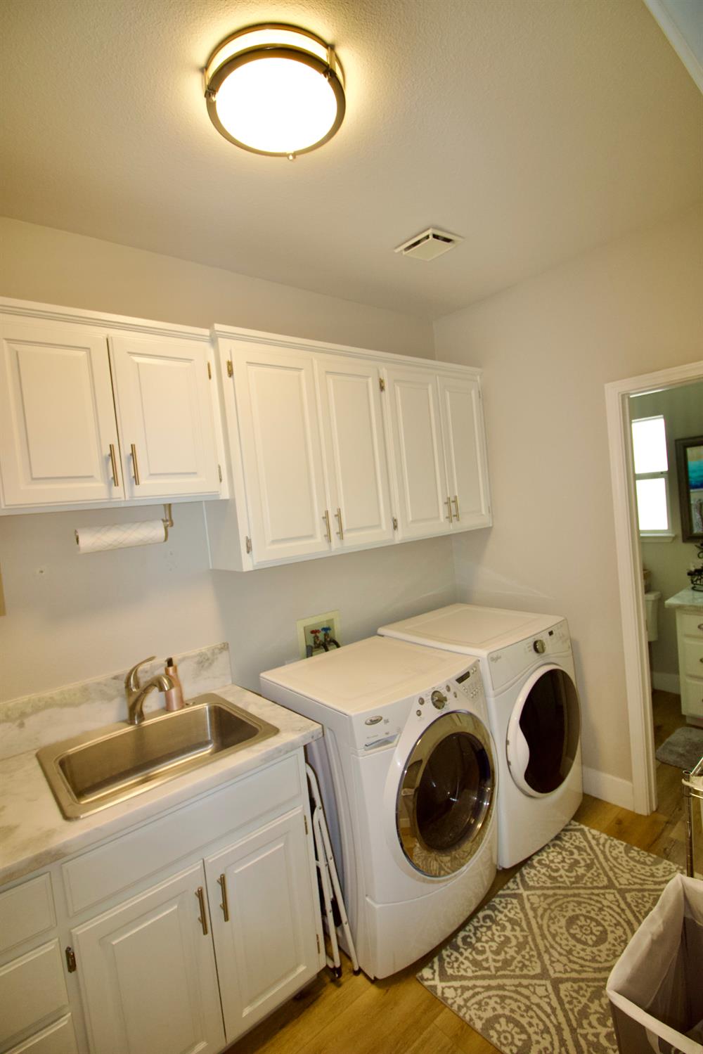 912 Bogarin Ln, Ripon, CA 95366