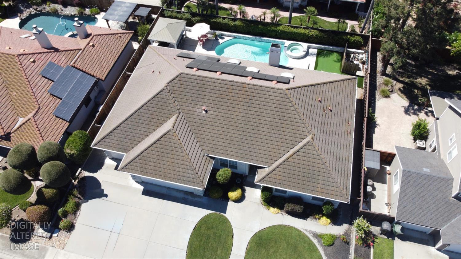 912 Bogarin Ln, Ripon, CA 95366
