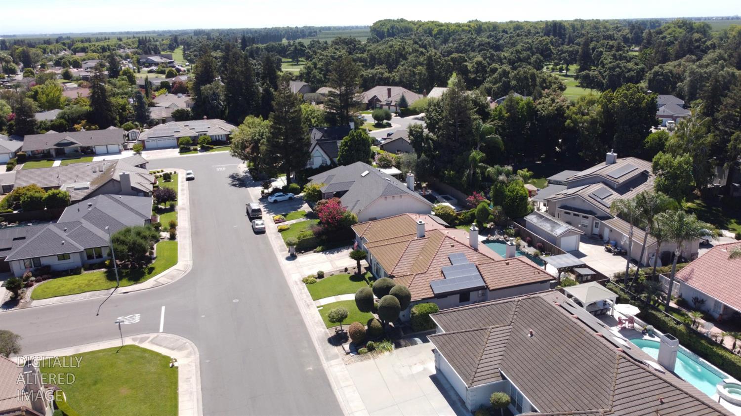 912 Bogarin Ln, Ripon, CA 95366