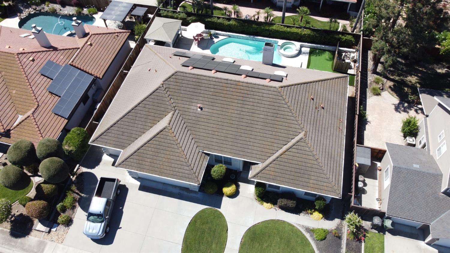 912 Bogarin Ln, Ripon, CA 95366