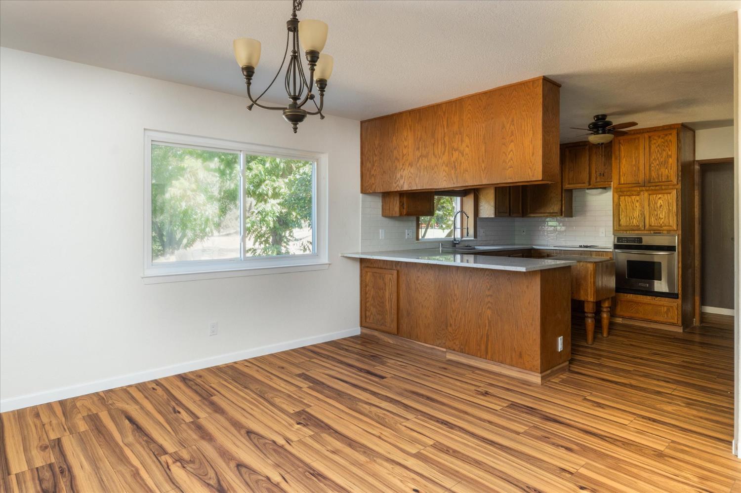 13749 Lancaster Rd, Oakdale, CA 95361