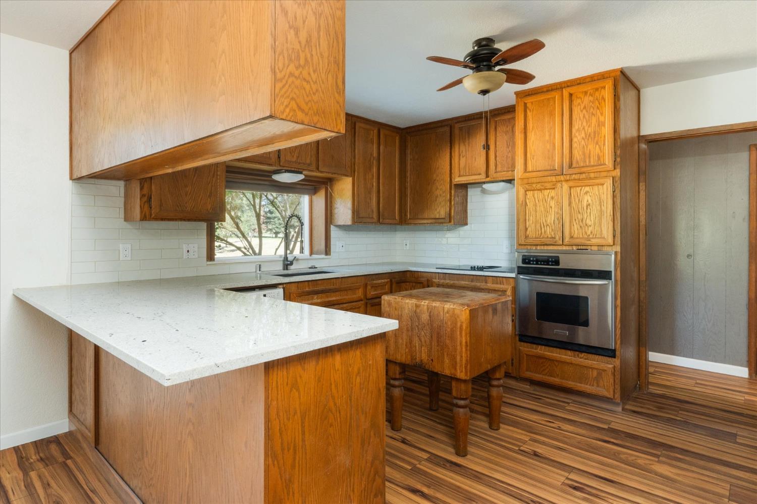 13749 Lancaster Rd, Oakdale, CA 95361