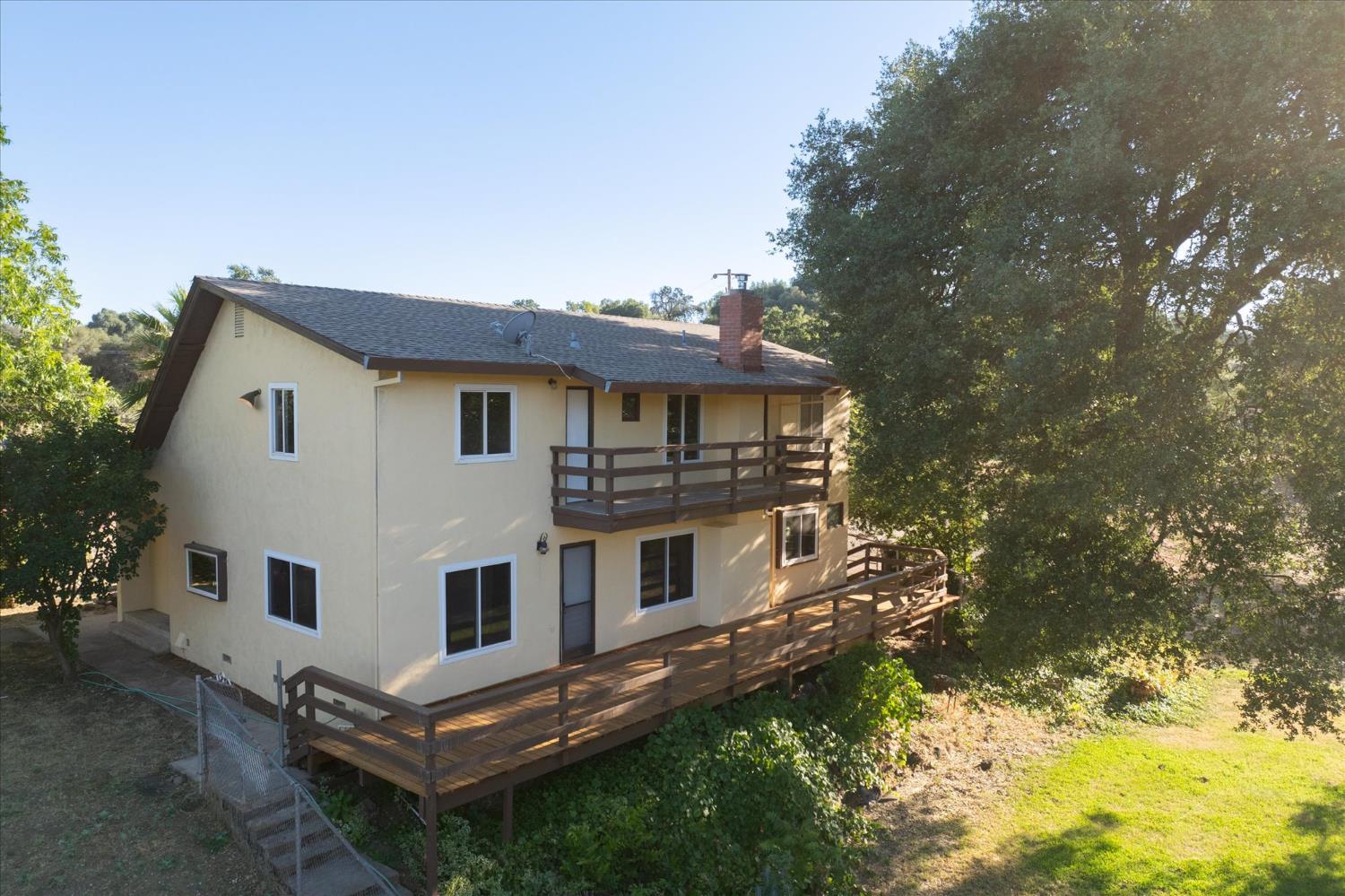13749 Lancaster Rd, Oakdale, CA 95361