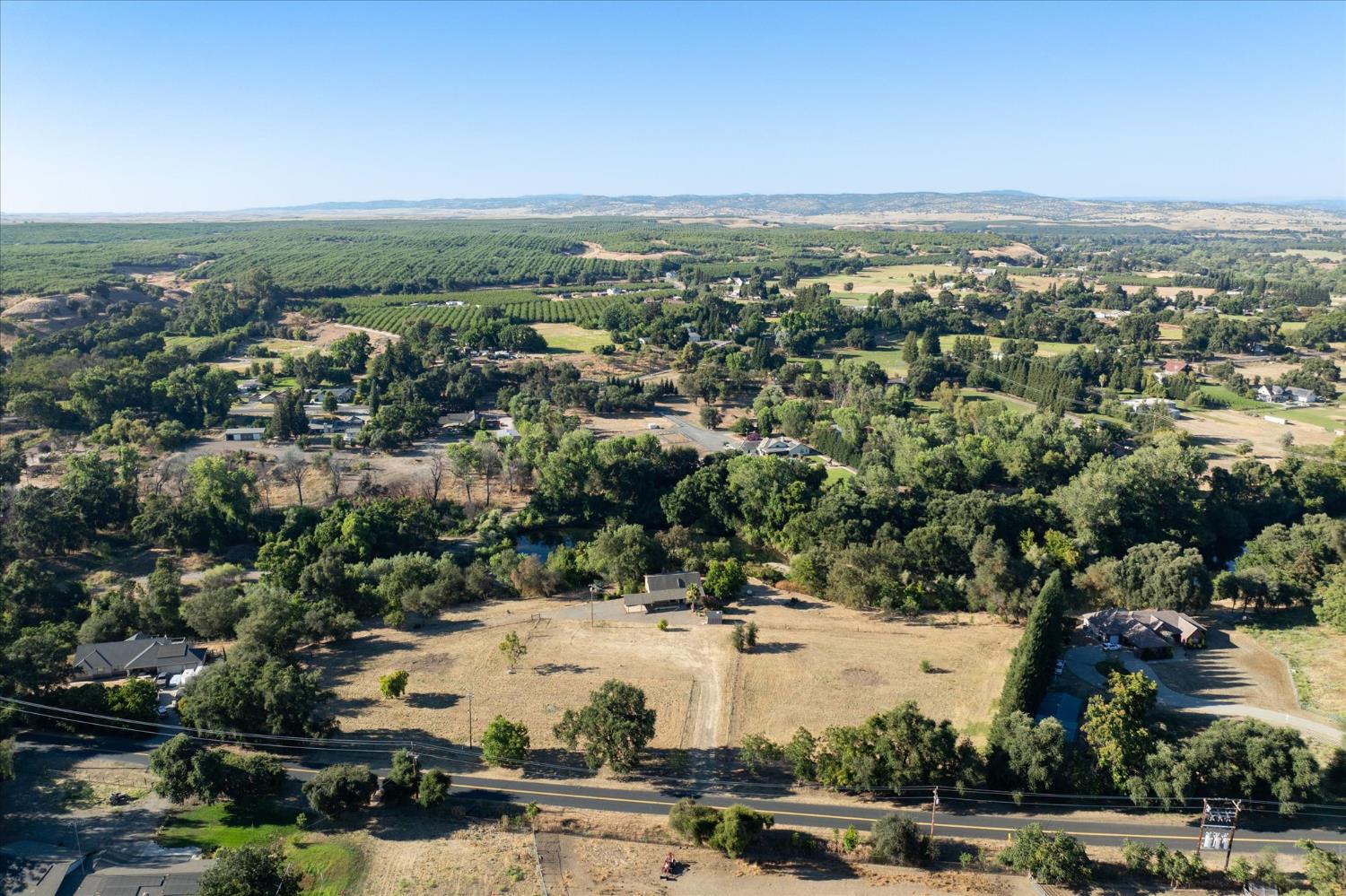 13749 Lancaster Rd, Oakdale, CA 95361