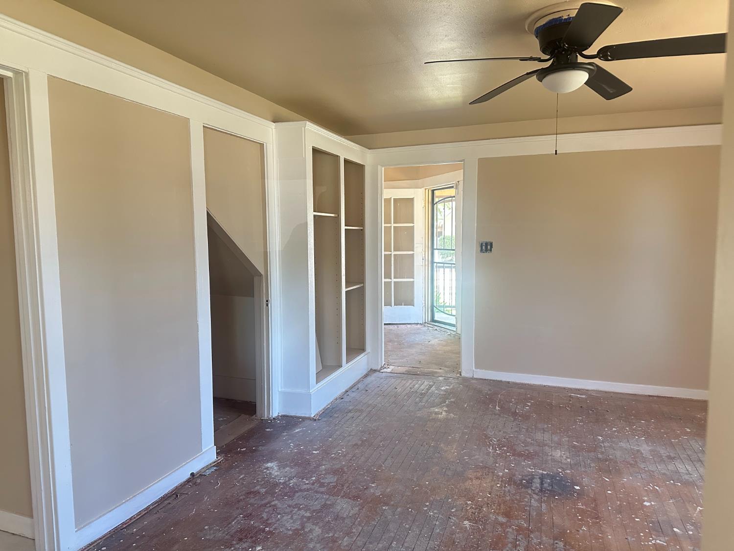 230 N 3rd St, Patterson, CA 95363
