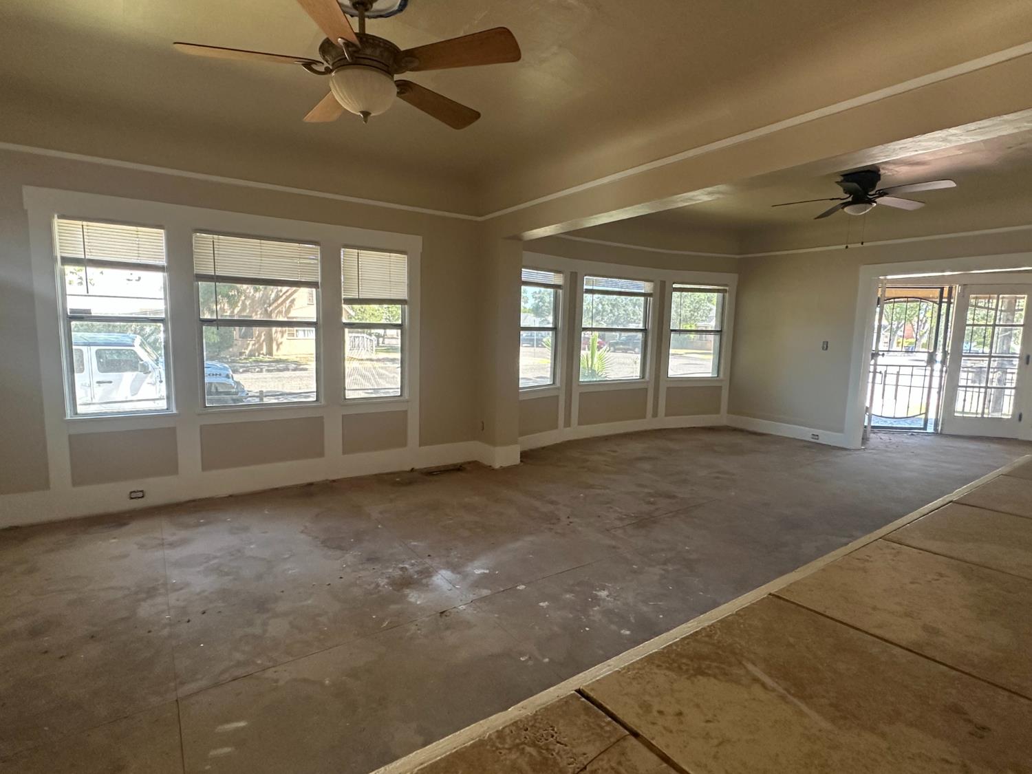 230 N 3rd St, Patterson, CA 95363