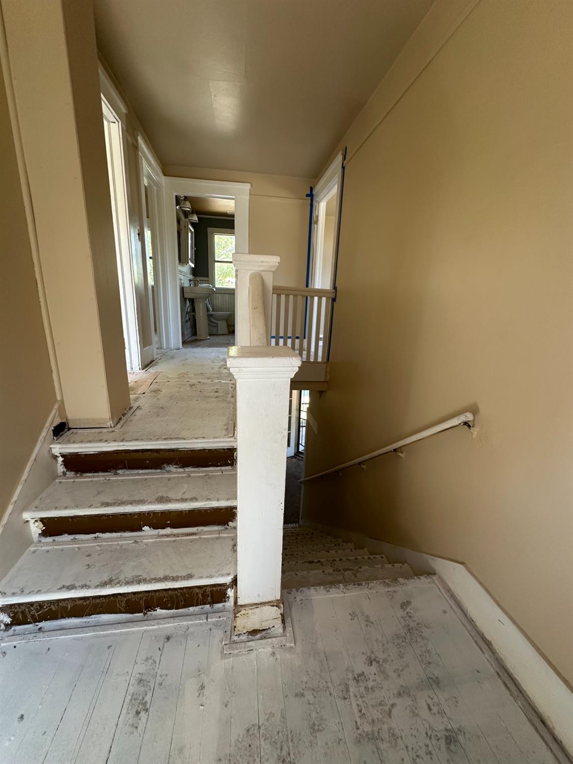 230 N 3rd St, Patterson, CA 95363