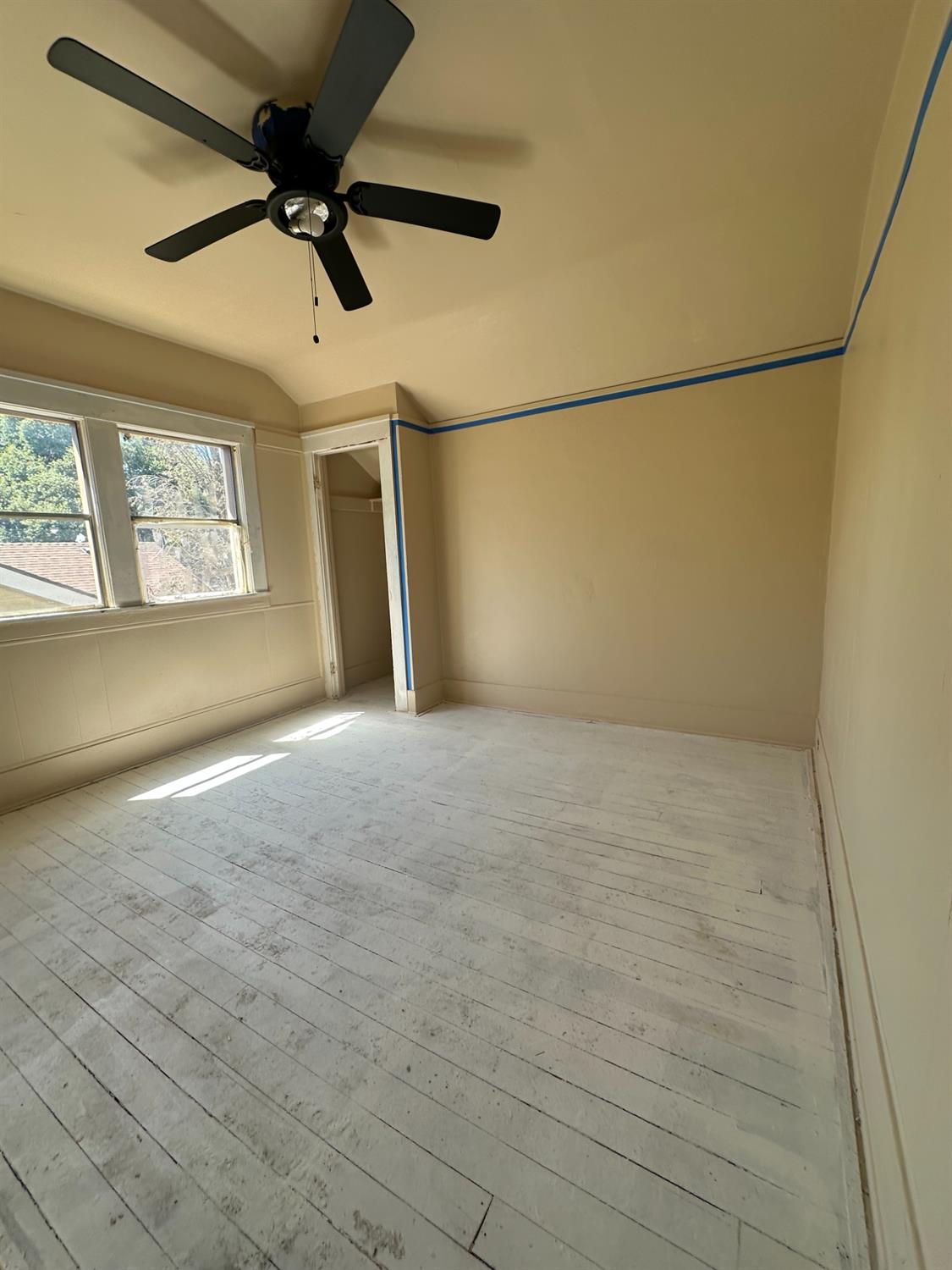 230 N 3rd St, Patterson, CA 95363