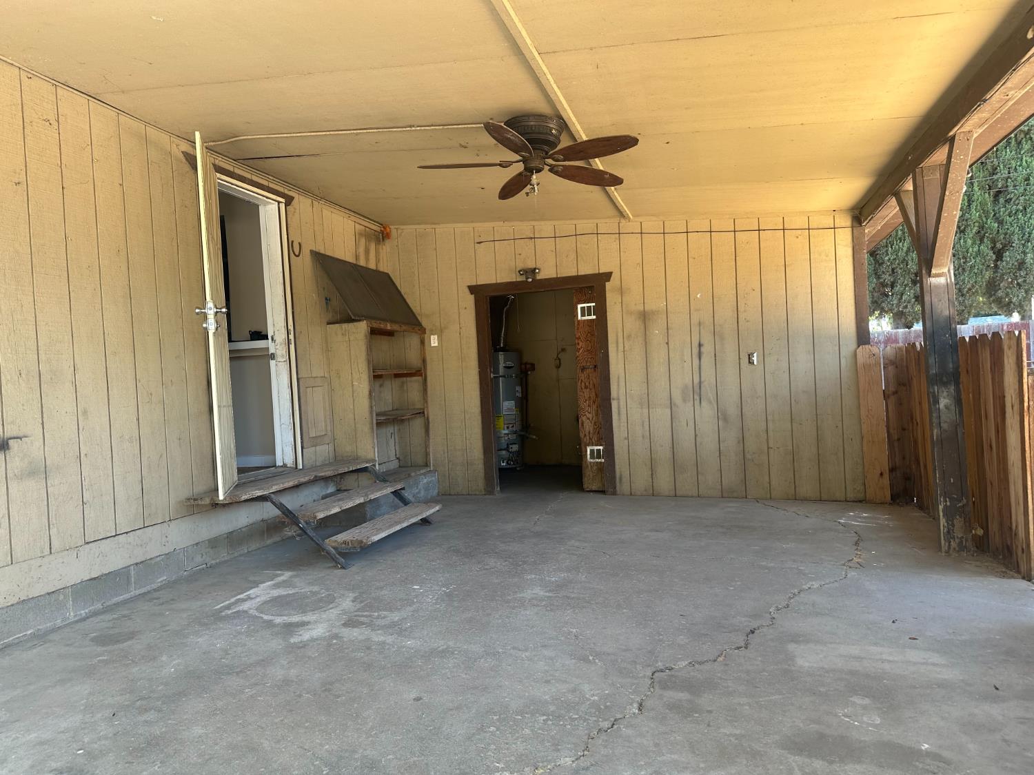 230 N 3rd St, Patterson, CA 95363