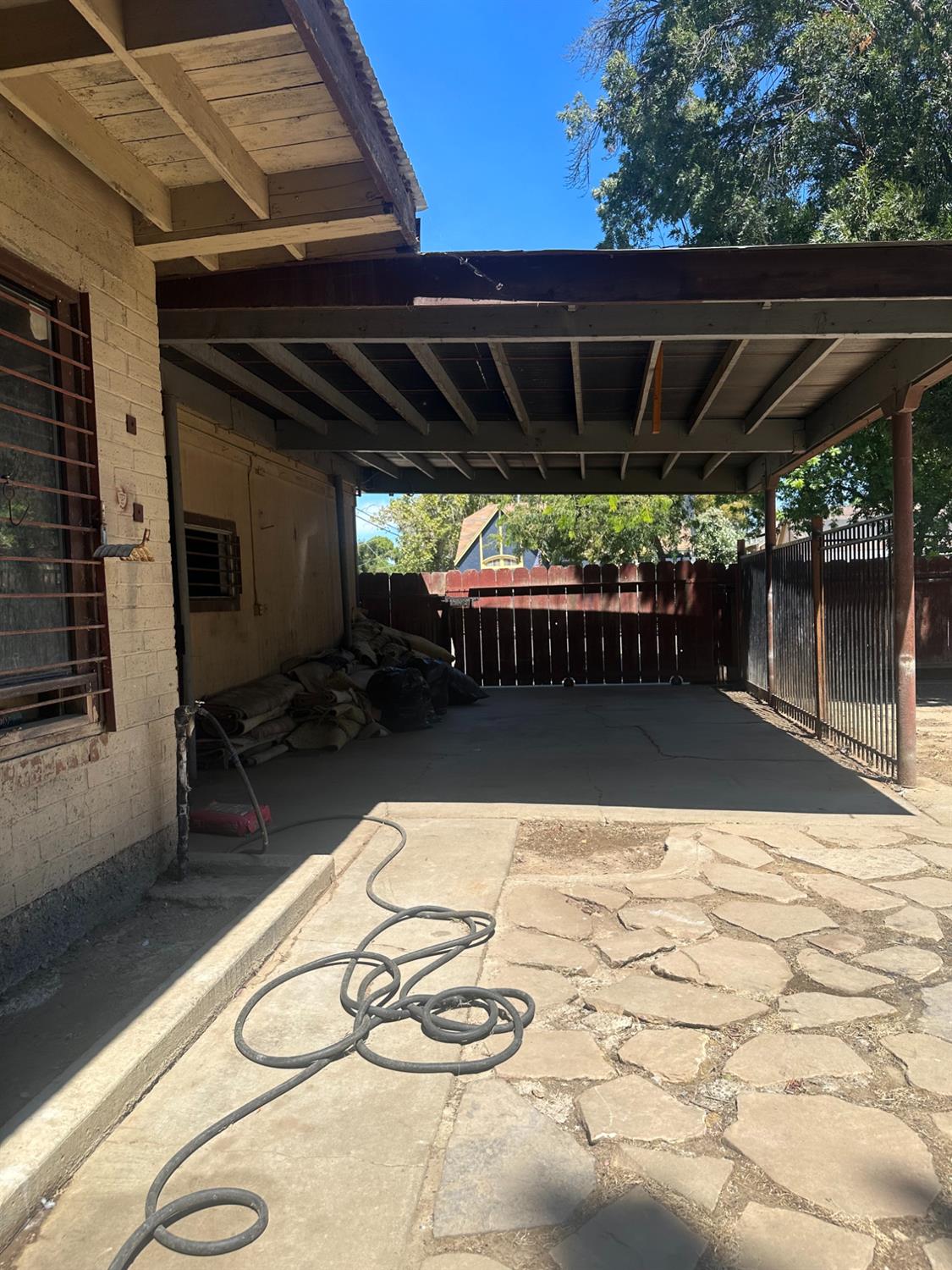 230 N 3rd St, Patterson, CA 95363