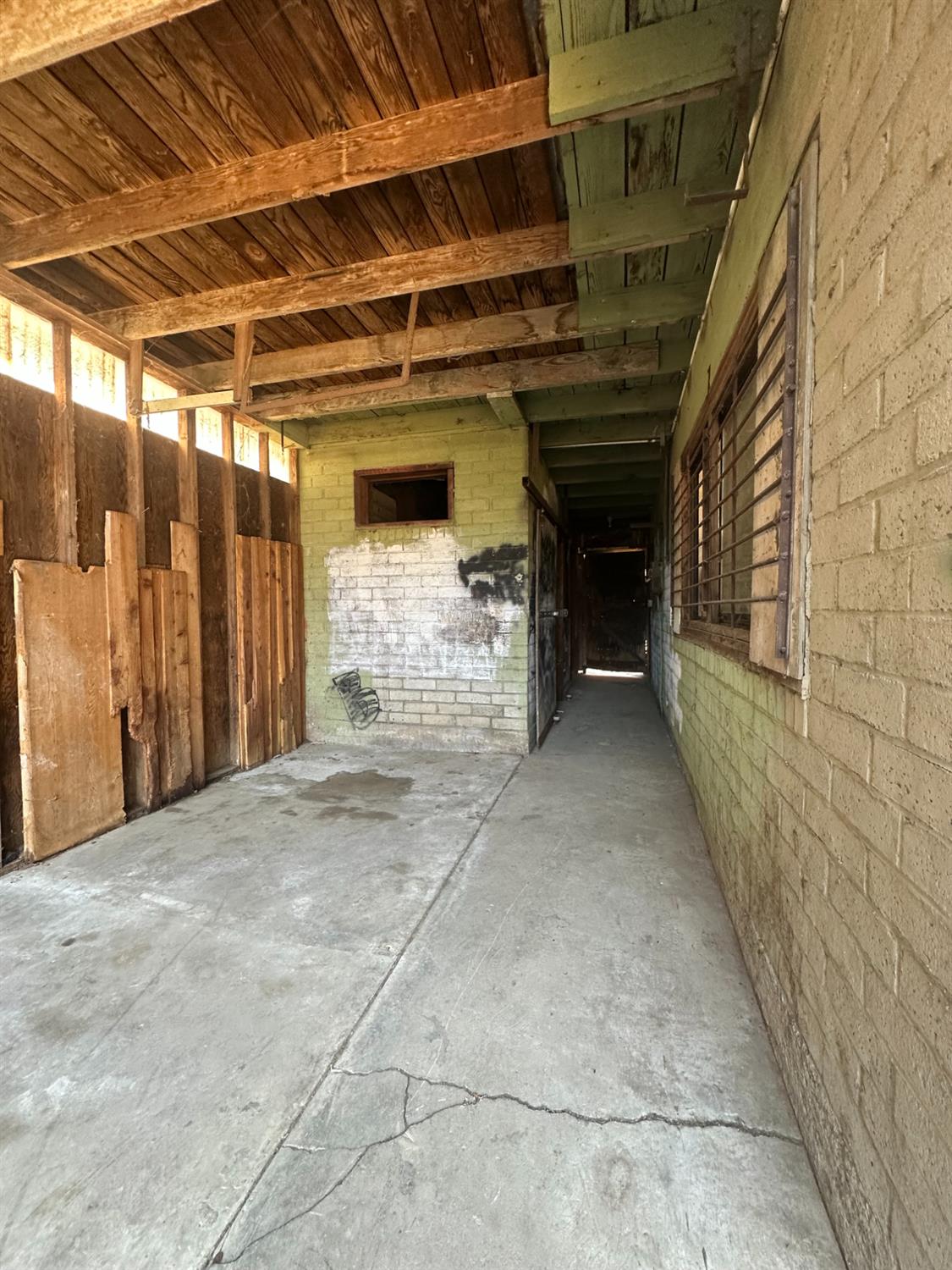 230 N 3rd St, Patterson, CA 95363