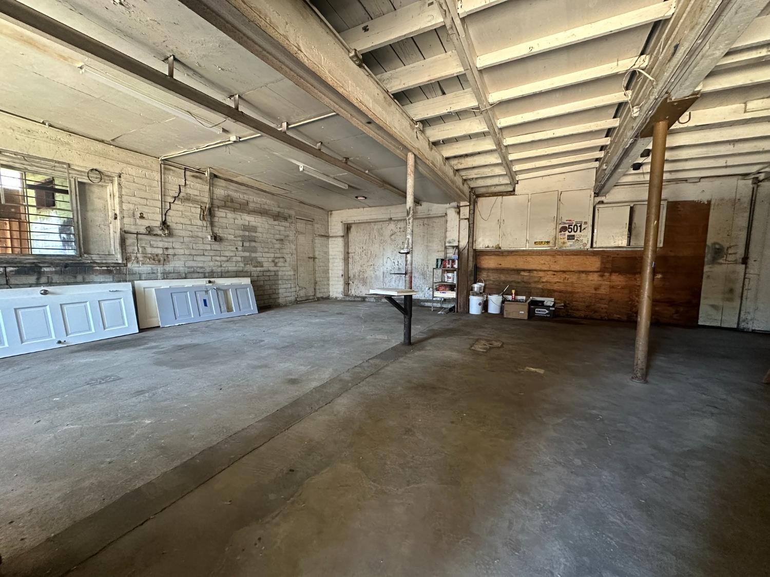 230 N 3rd St, Patterson, CA 95363