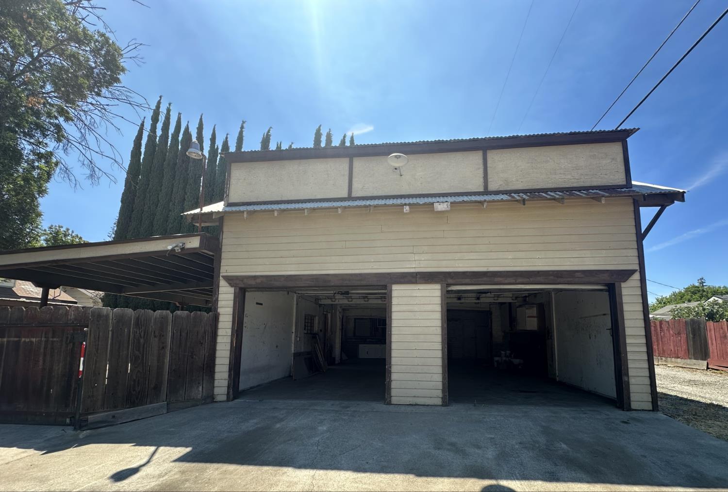 230 N 3rd St, Patterson, CA 95363