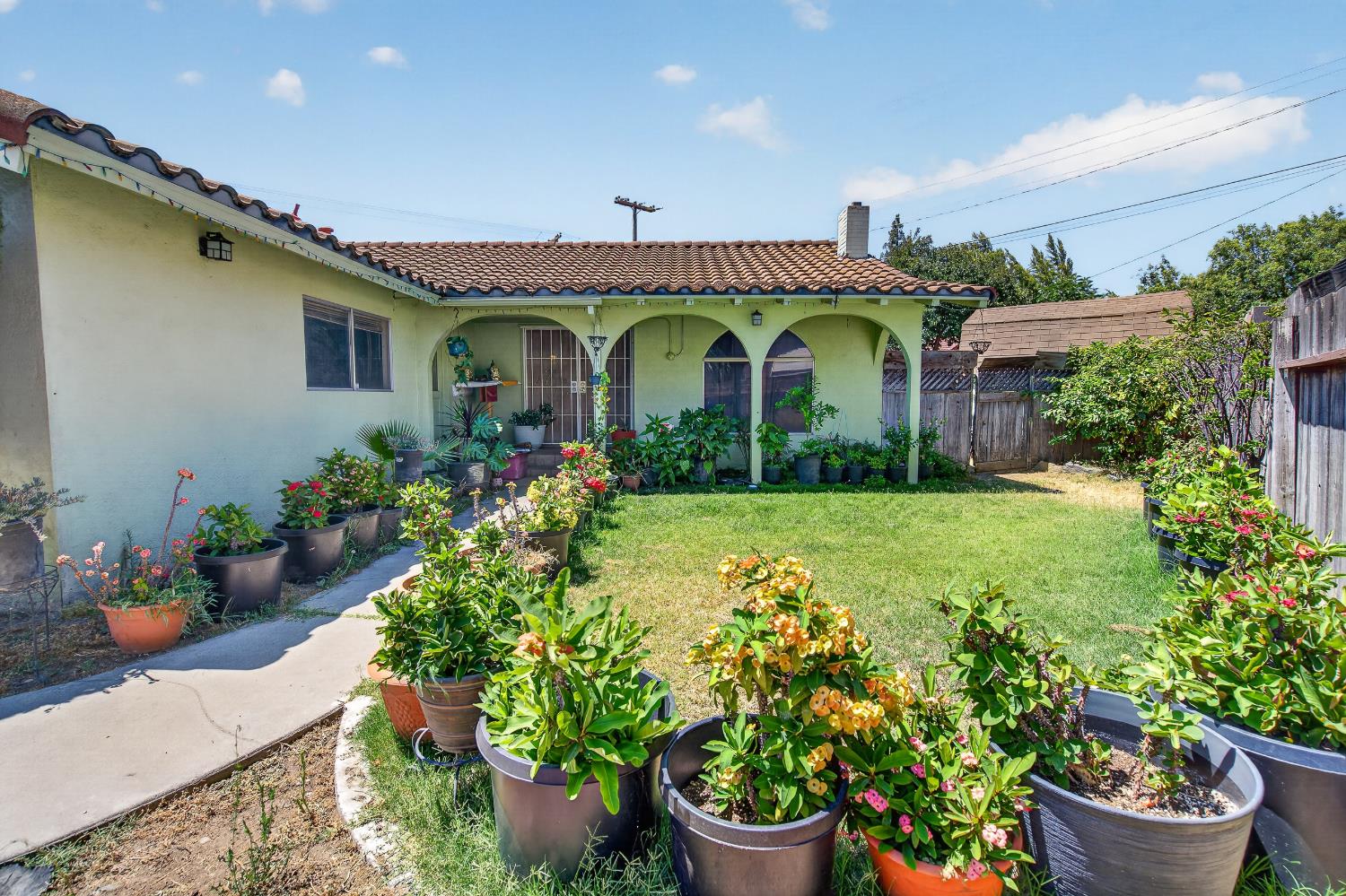 2601 Jennifer Dr, Modesto, CA 95350