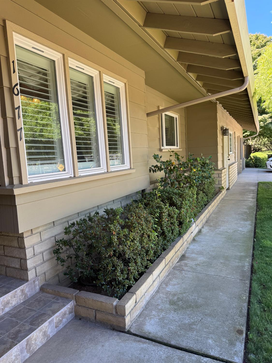 1677 Poplar St, Oakdale, CA 95361