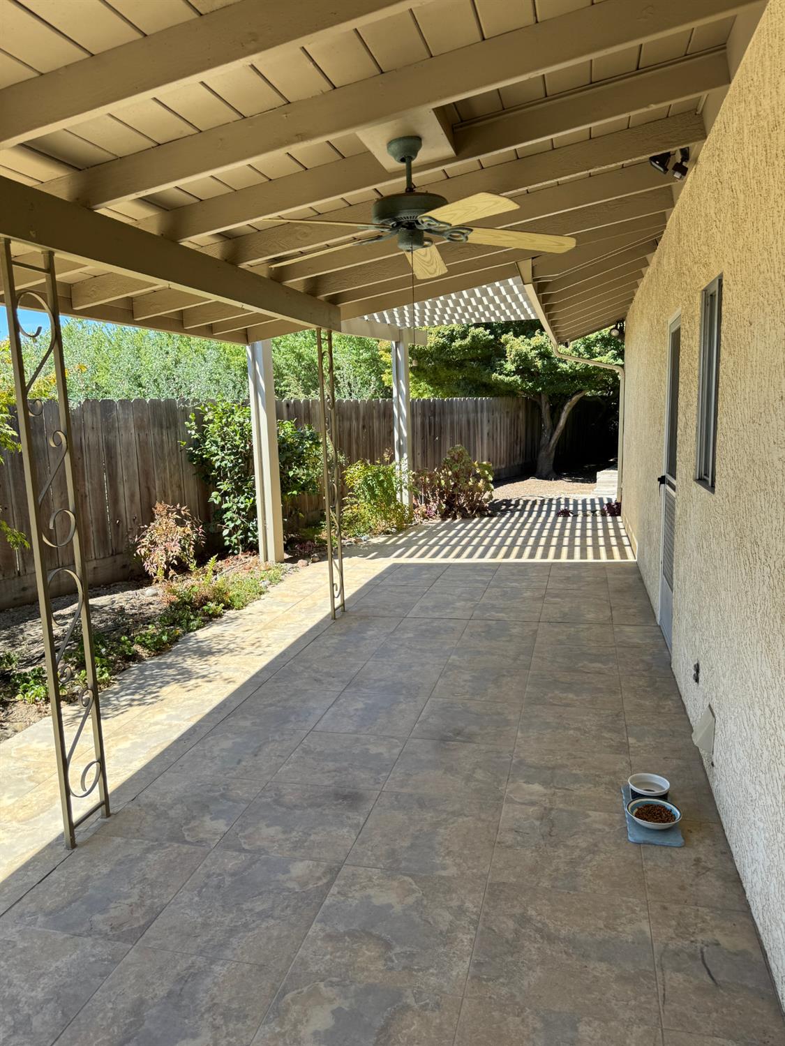 1677 Poplar St, Oakdale, CA 95361