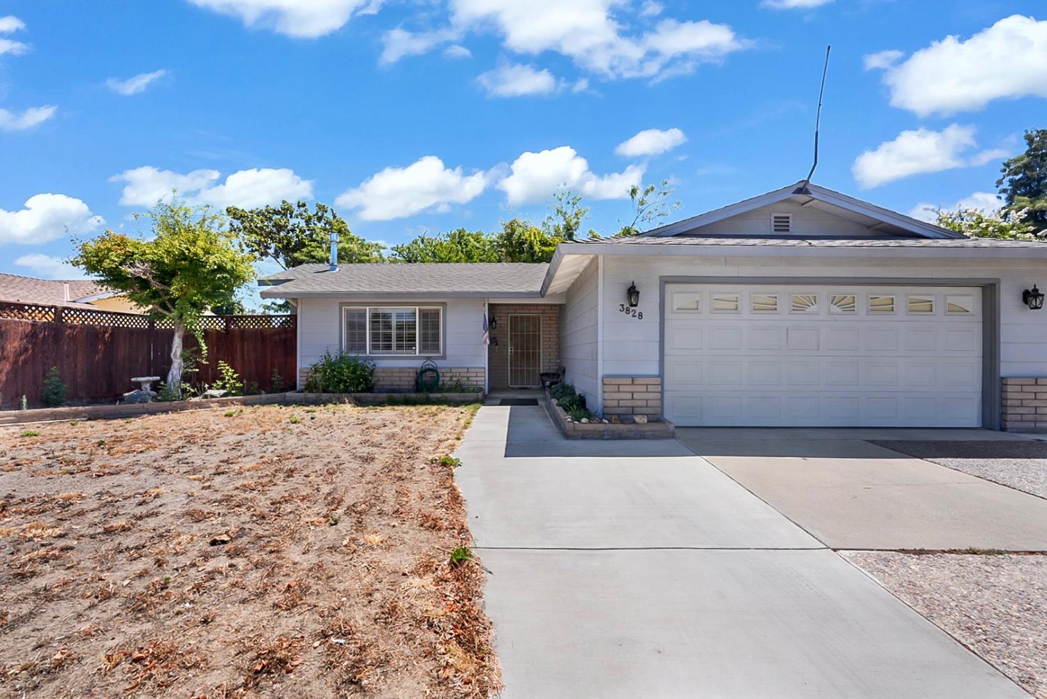 3828 Moorea Dr, Modesto, CA 95356