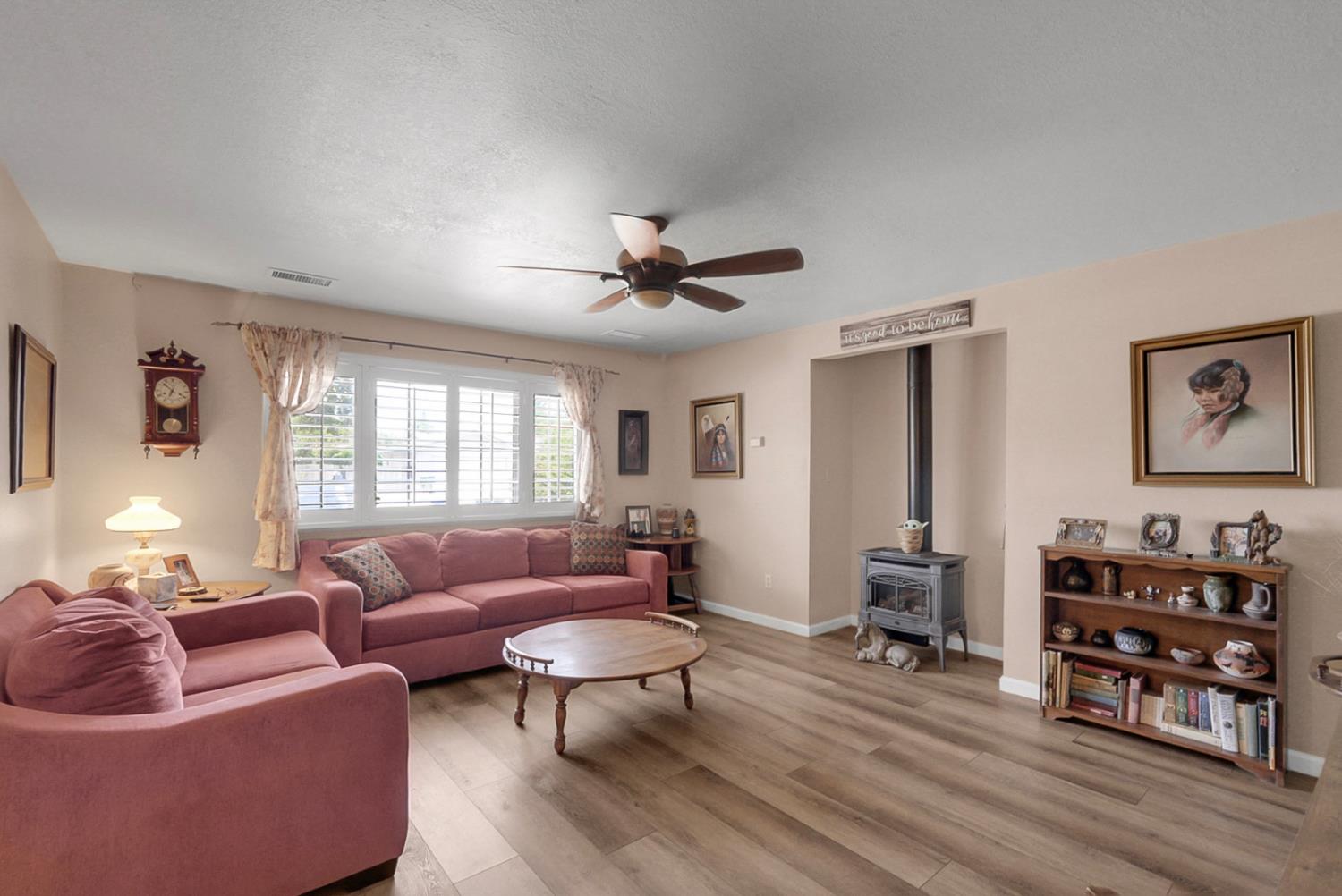 3828 Moorea Dr, Modesto, CA 95356
