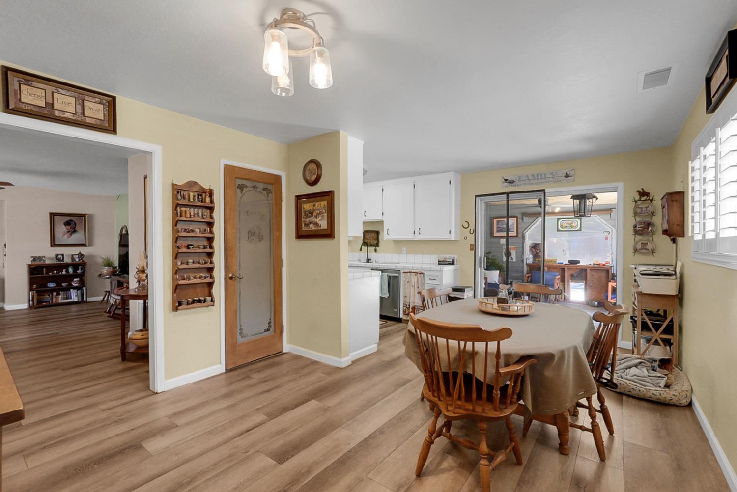 3828 Moorea Dr, Modesto, CA 95356