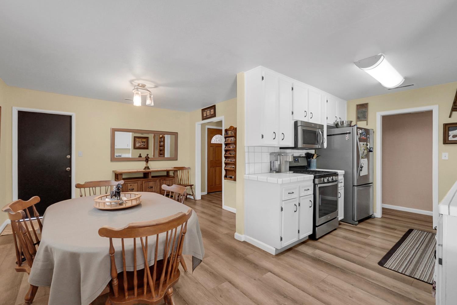 3828 Moorea Dr, Modesto, CA 95356