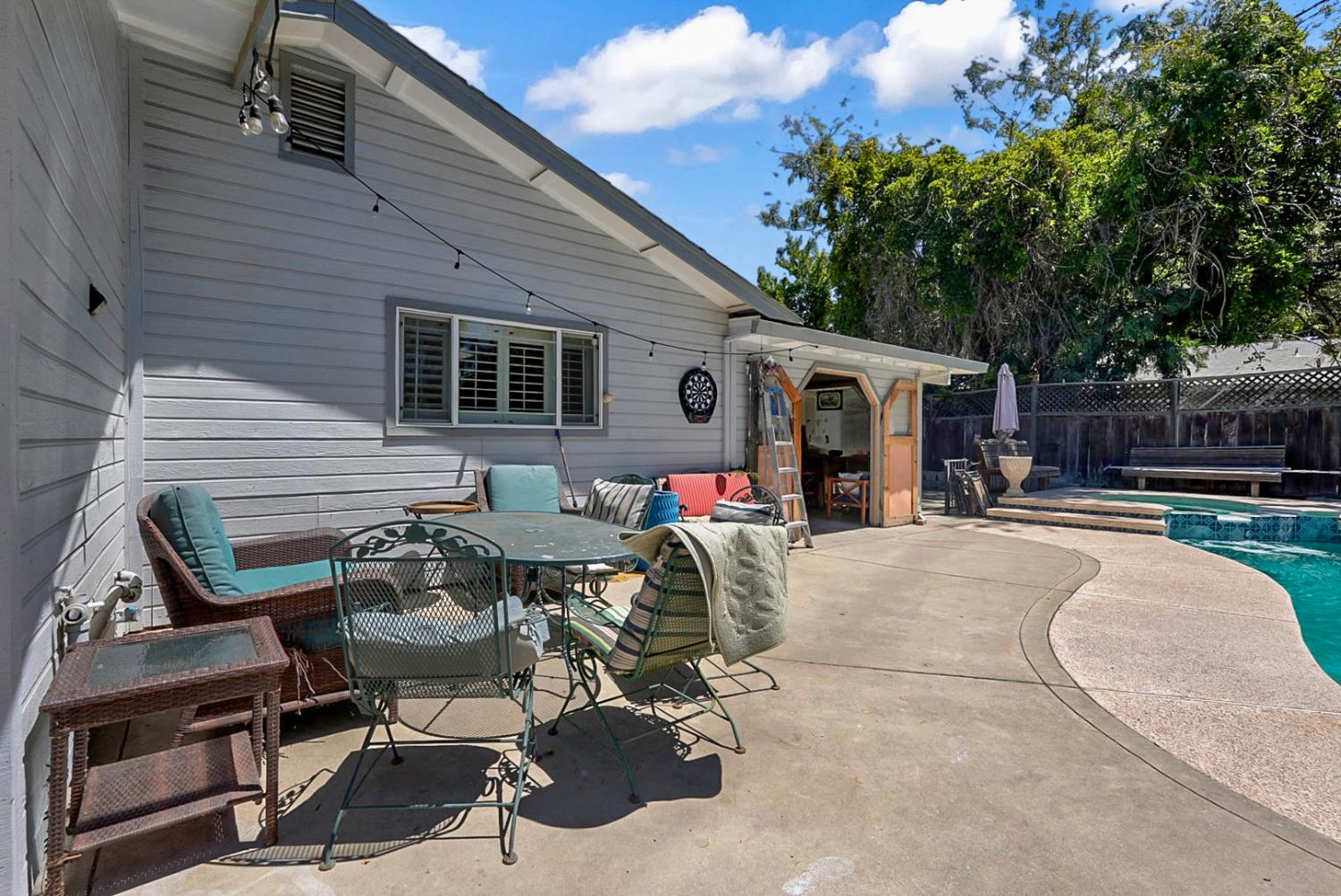3828 Moorea Dr, Modesto, CA 95356