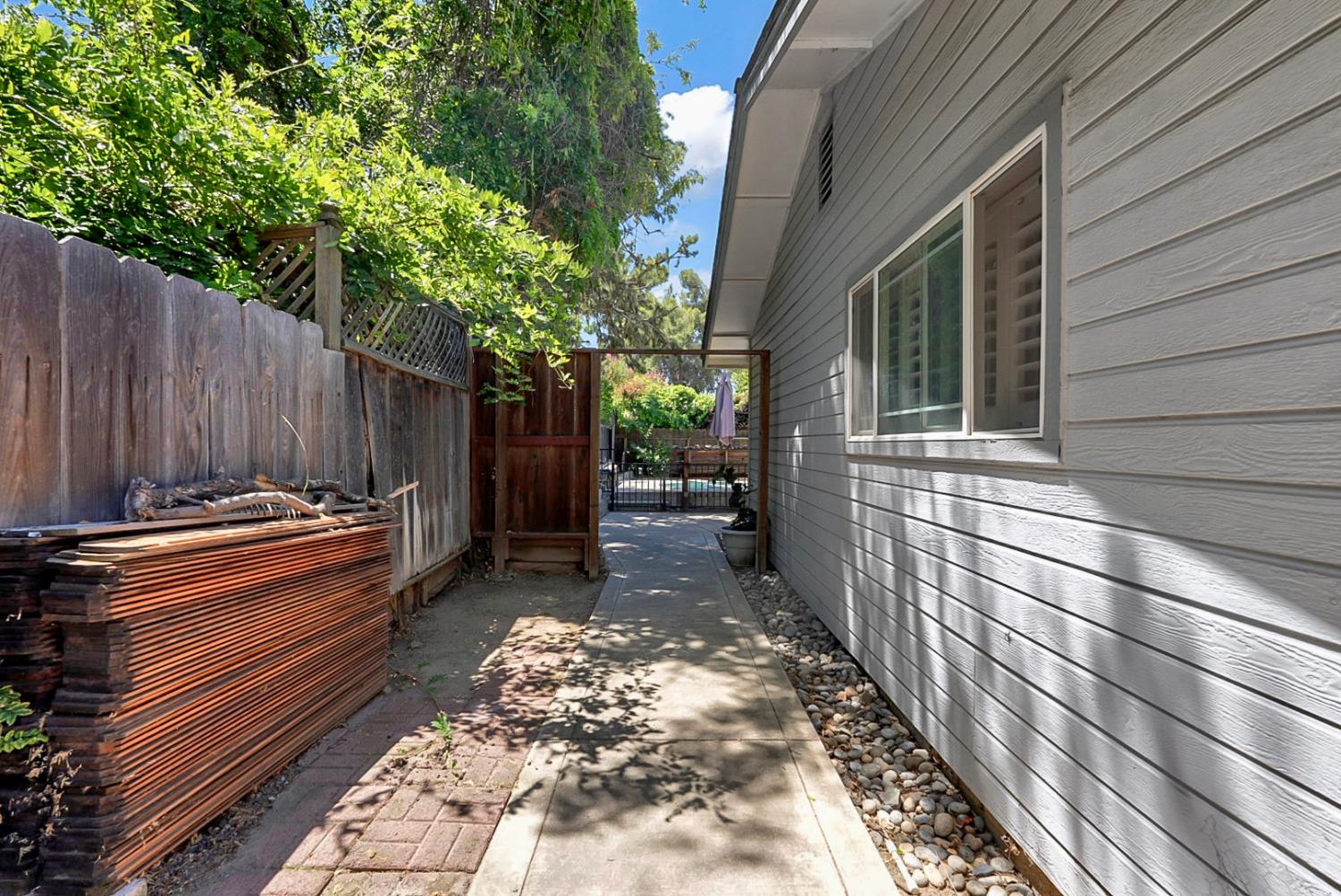 3828 Moorea Dr, Modesto, CA 95356