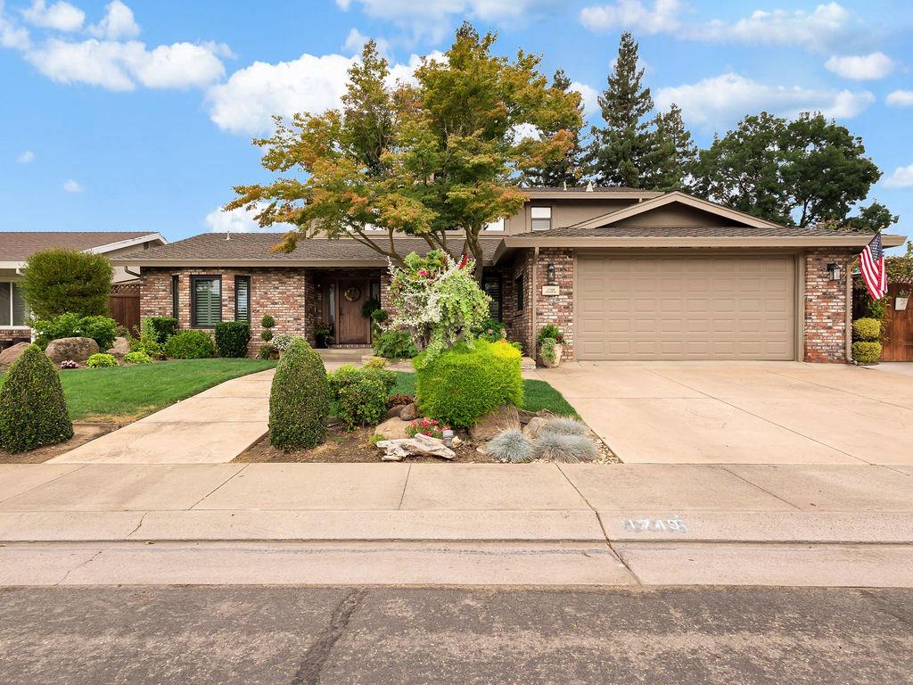 1749 Carignane Way, Escalon, CA 95320