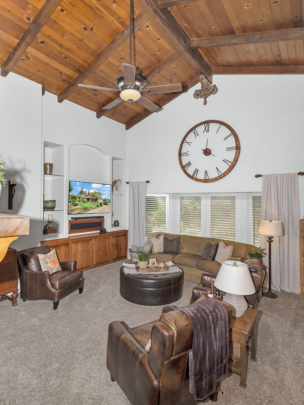 1749 Carignane Way, Escalon, CA 95320