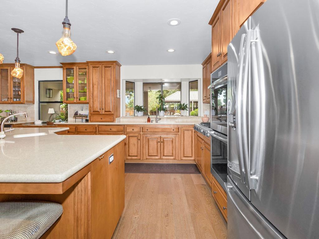 1749 Carignane Way, Escalon, CA 95320