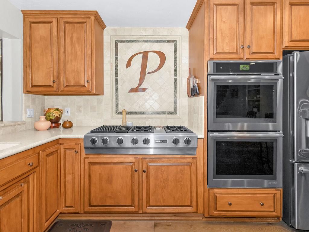 1749 Carignane Way, Escalon, CA 95320