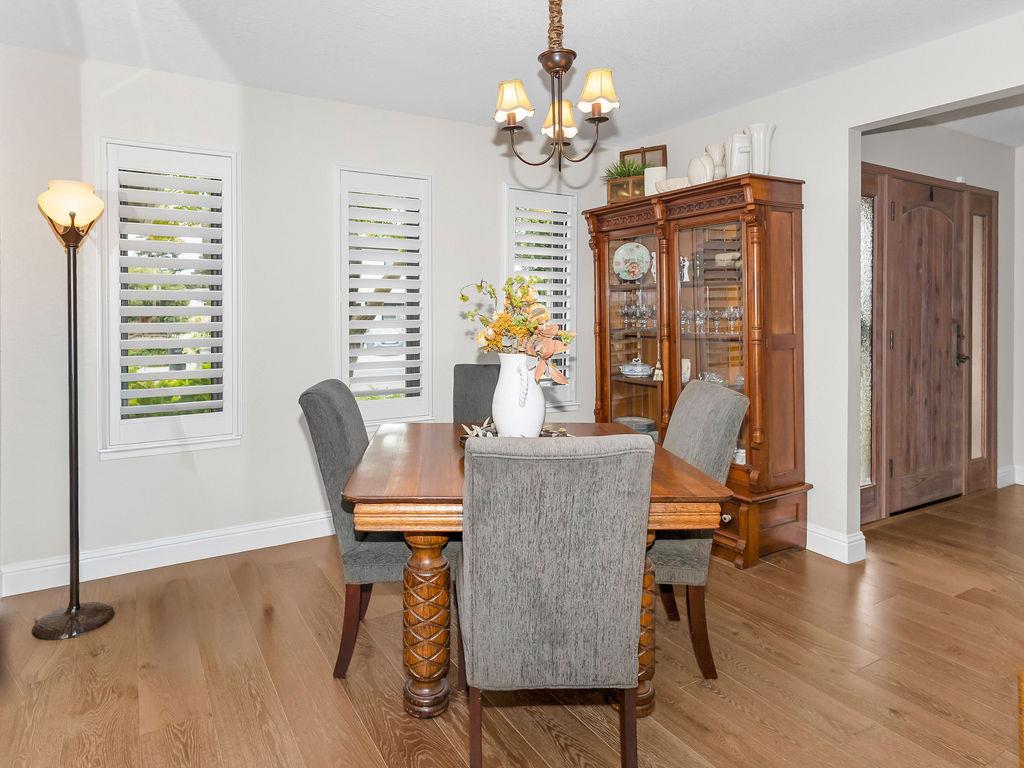 1749 Carignane Way, Escalon, CA 95320