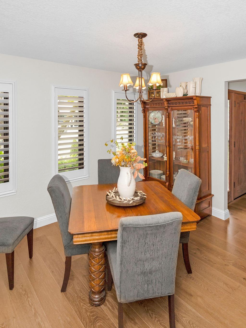 1749 Carignane Way, Escalon, CA 95320