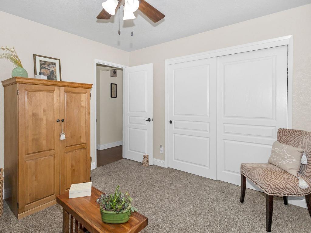 1749 Carignane Way, Escalon, CA 95320