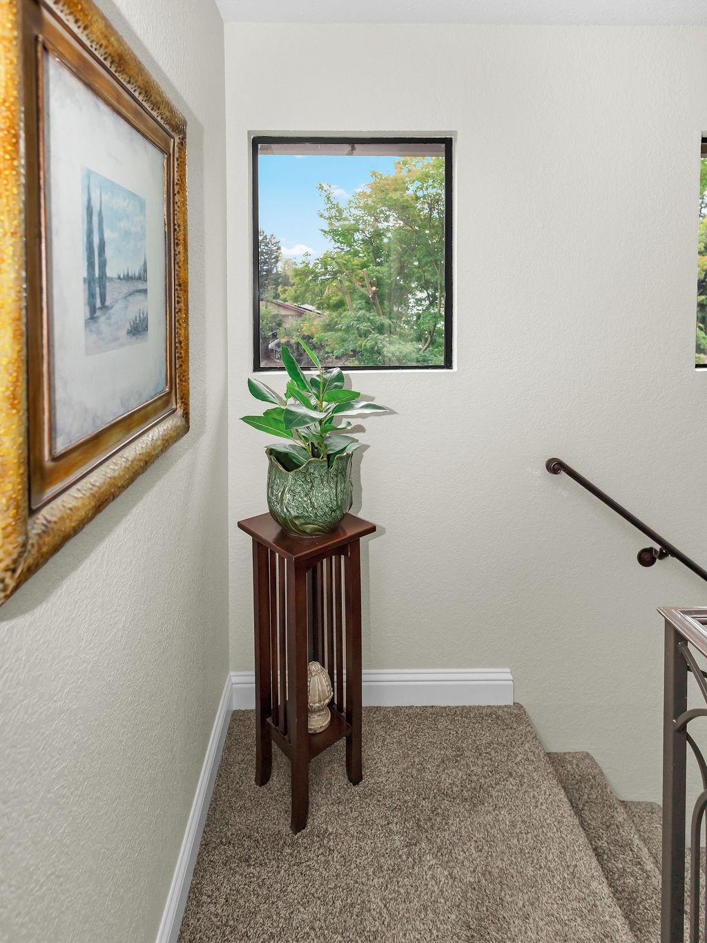 1749 Carignane Way, Escalon, CA 95320