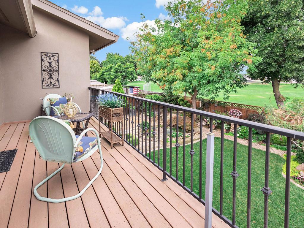 1749 Carignane Way, Escalon, CA 95320
