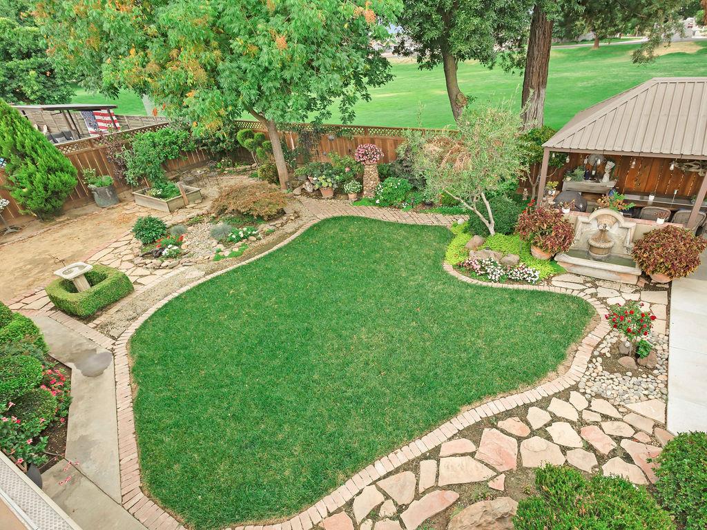 1749 Carignane Way, Escalon, CA 95320