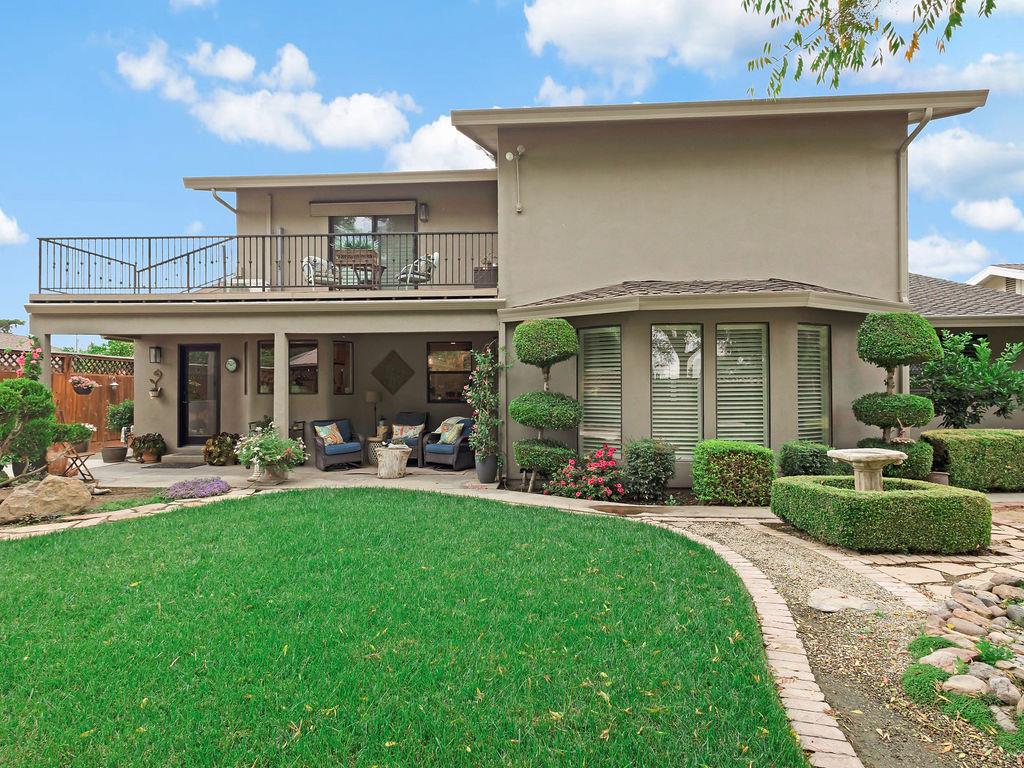 1749 Carignane Way, Escalon, CA 95320