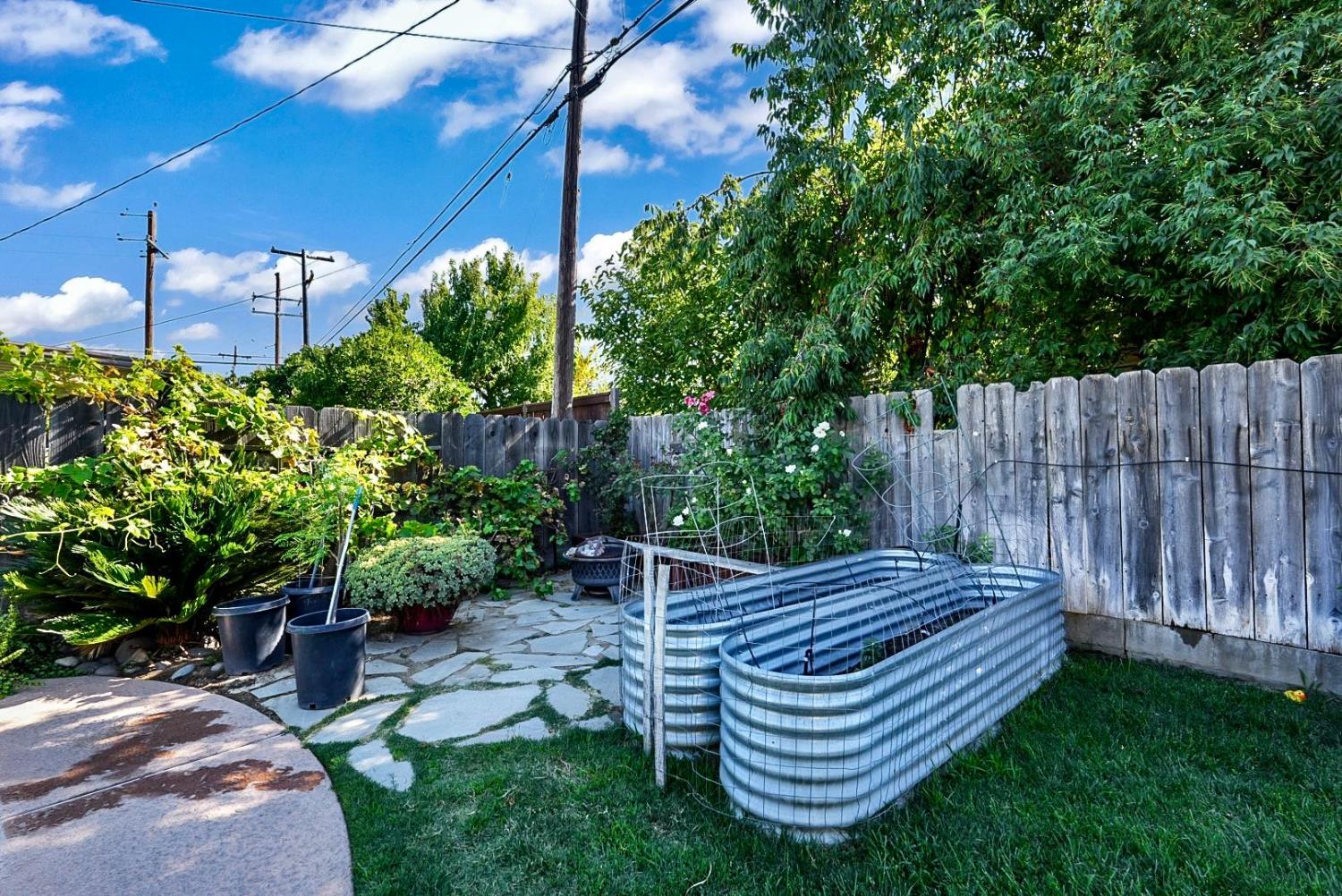 624 El Capitan Ave, Manteca, CA 95337