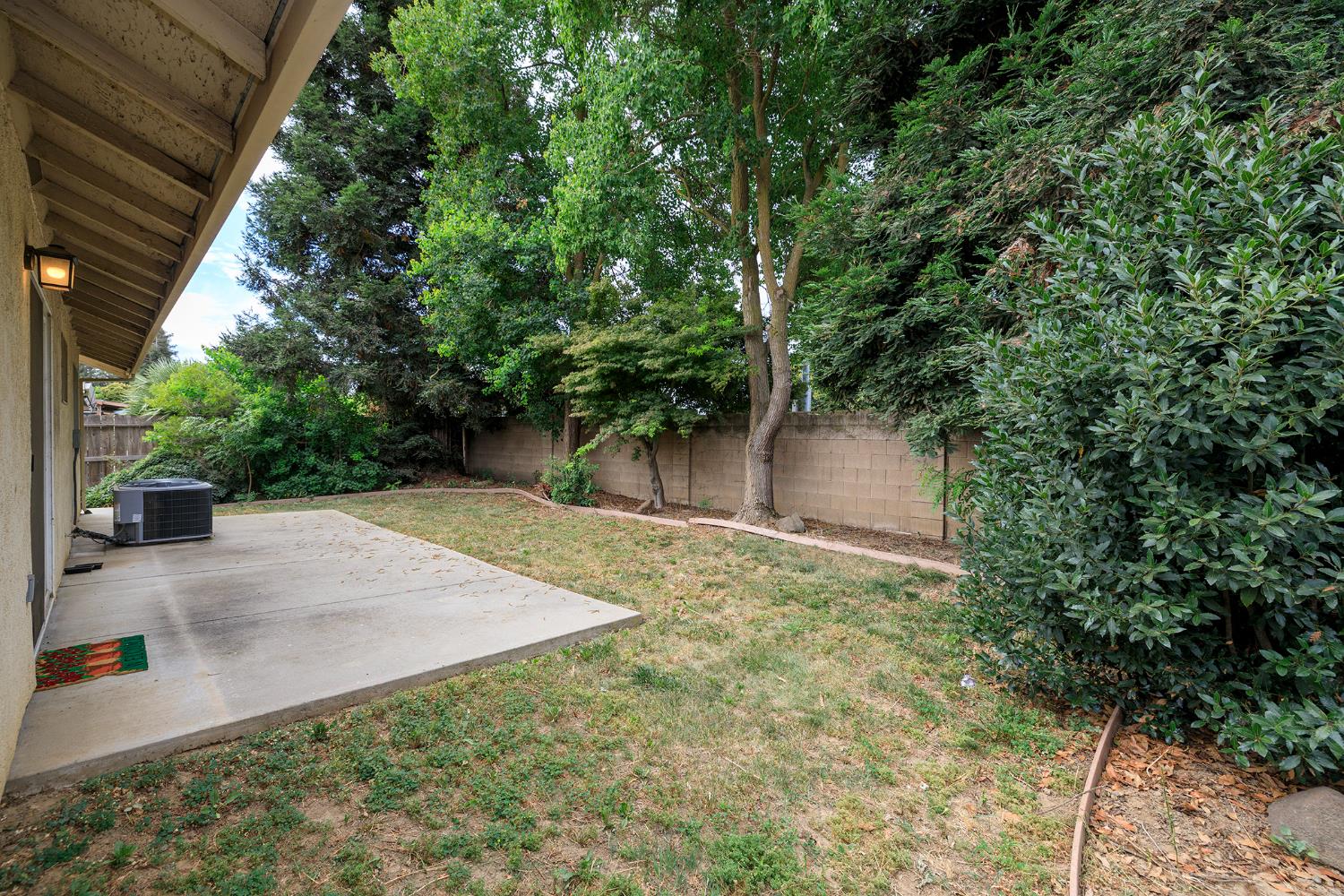 875 Magnetite Way, Waterford, CA 95386