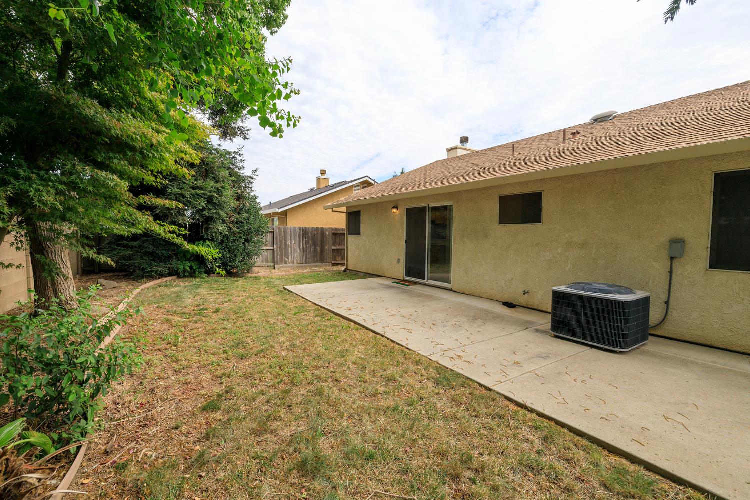 875 Magnetite Way, Waterford, CA 95386