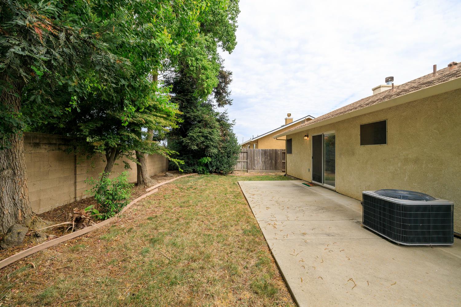 875 Magnetite Way, Waterford, CA 95386