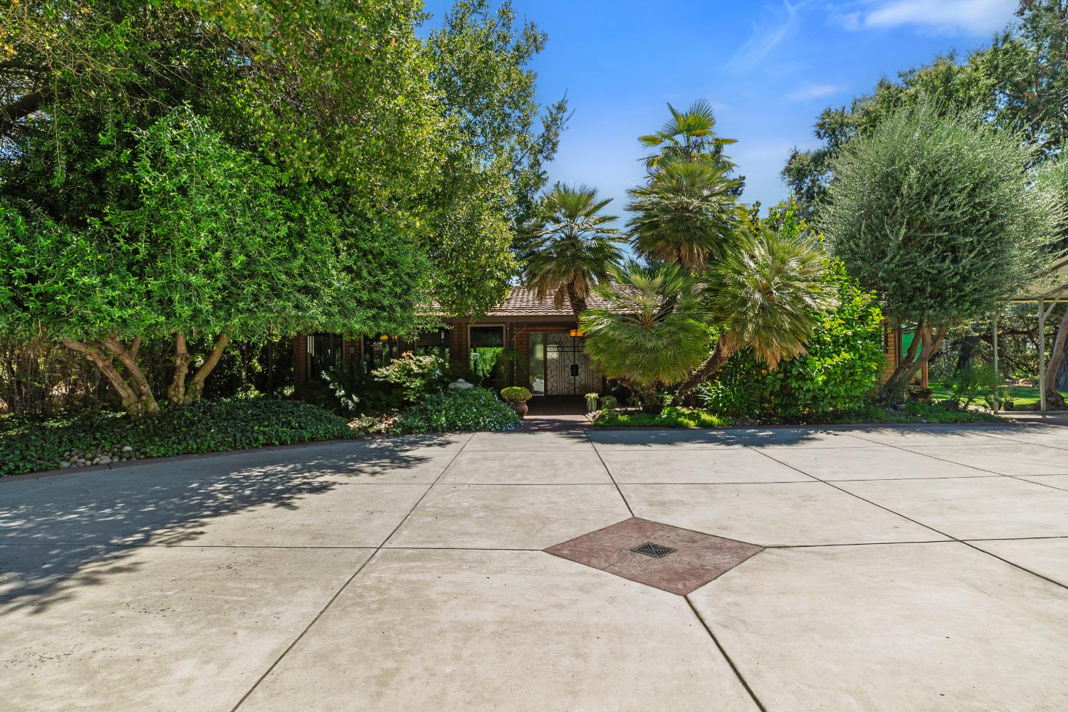 7824 Mchenry Ave, Modesto, CA 95356