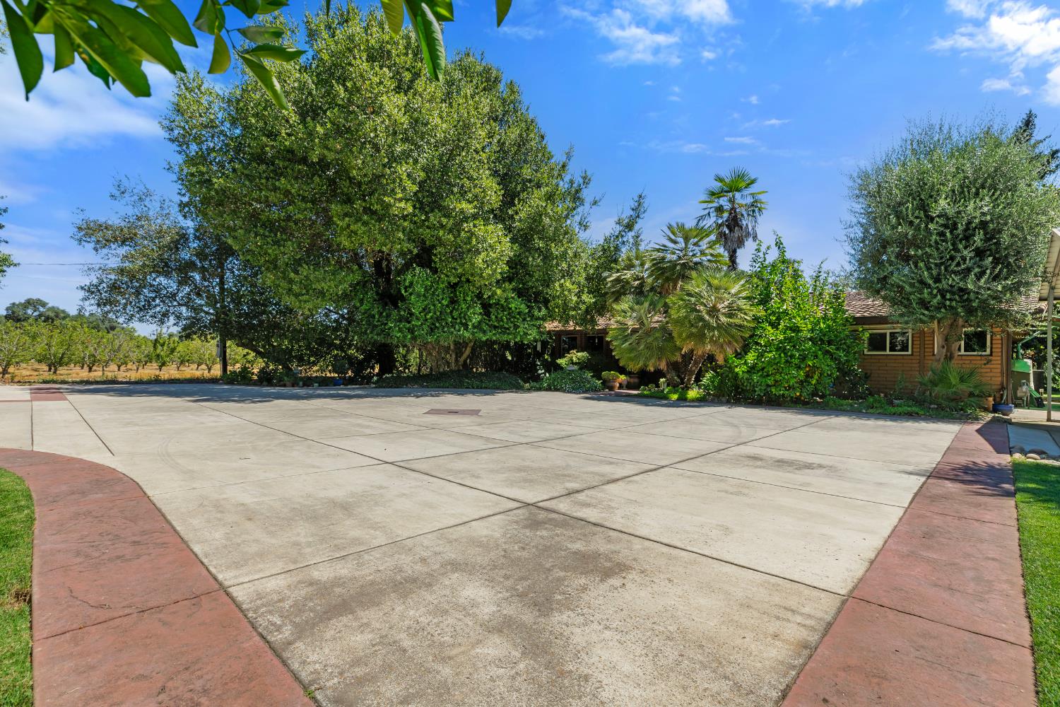 7824 Mchenry Ave, Modesto, CA 95356
