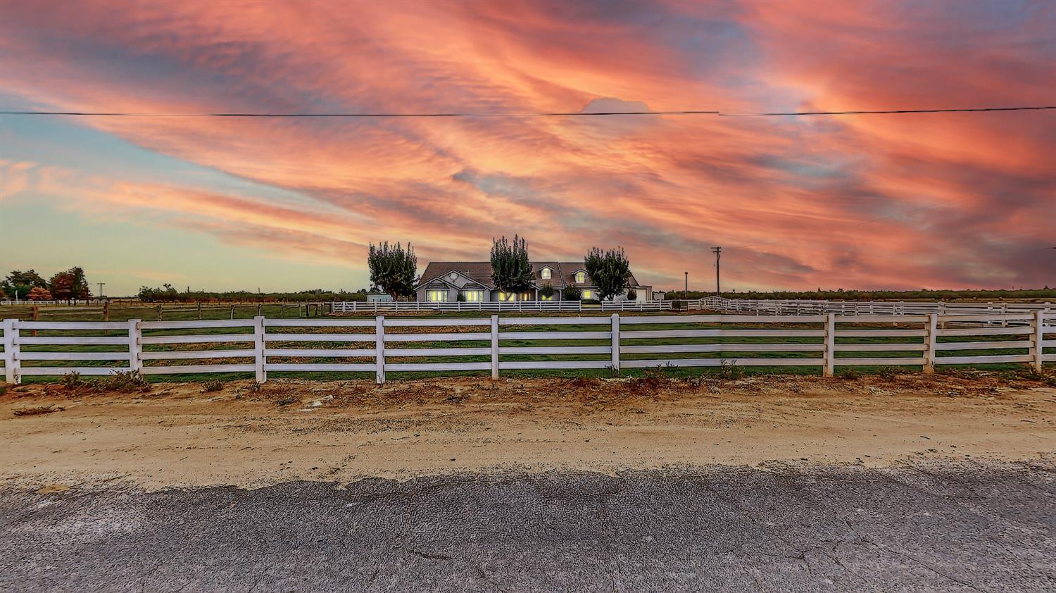 770 Merriam Rd, Hickman, CA 95323