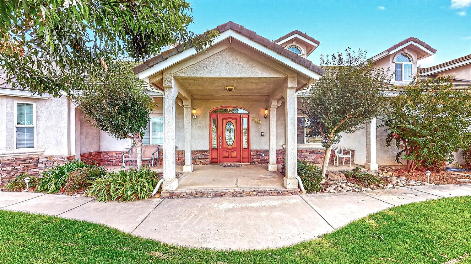 770 Merriam Rd, Hickman, CA 95323