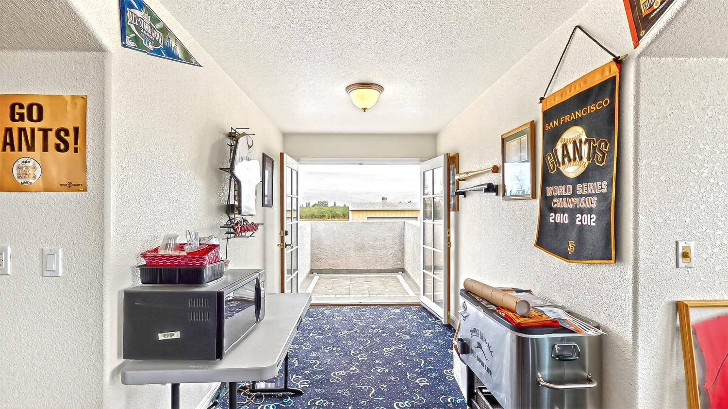 770 Merriam Rd, Hickman, CA 95323