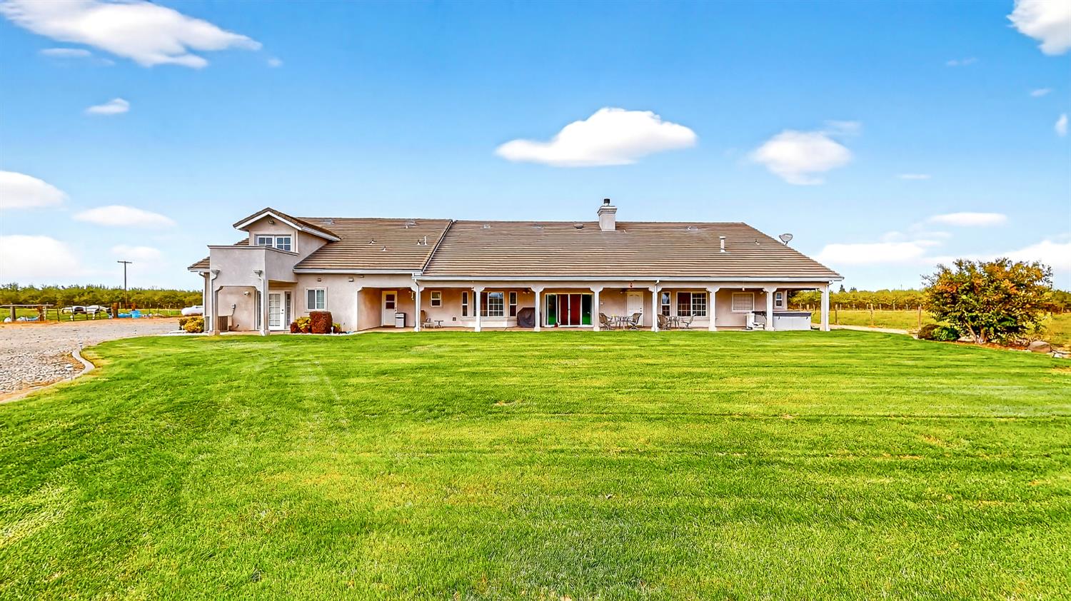 770 Merriam Rd, Hickman, CA 95323