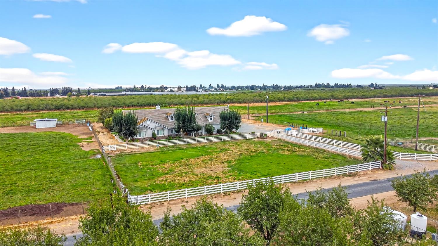 770 Merriam Rd, Hickman, CA 95323