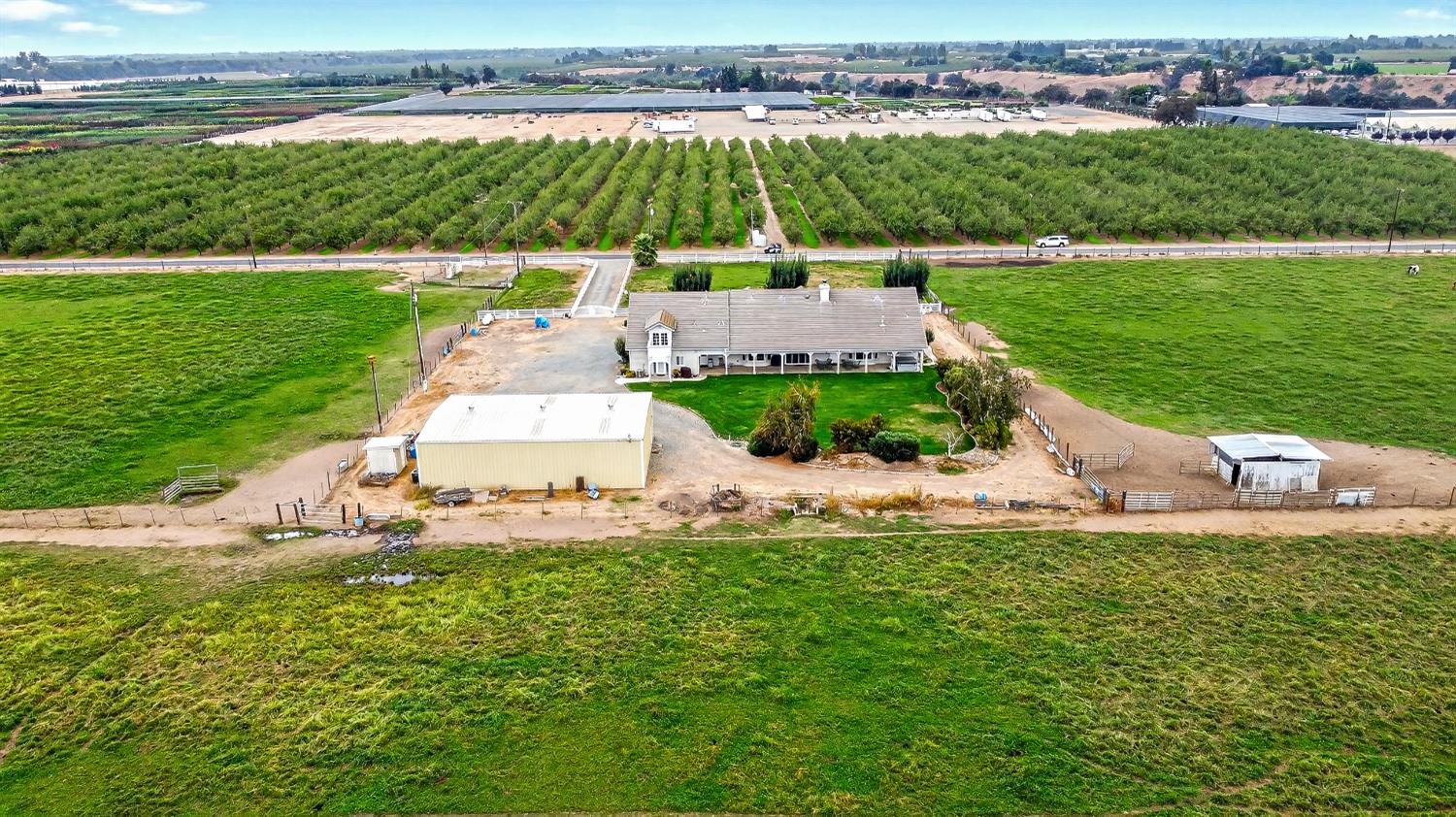 770 Merriam Rd, Hickman, CA 95323