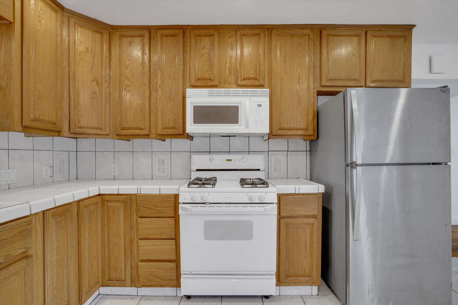 455 N Lincoln Ave, Manteca, CA 95336